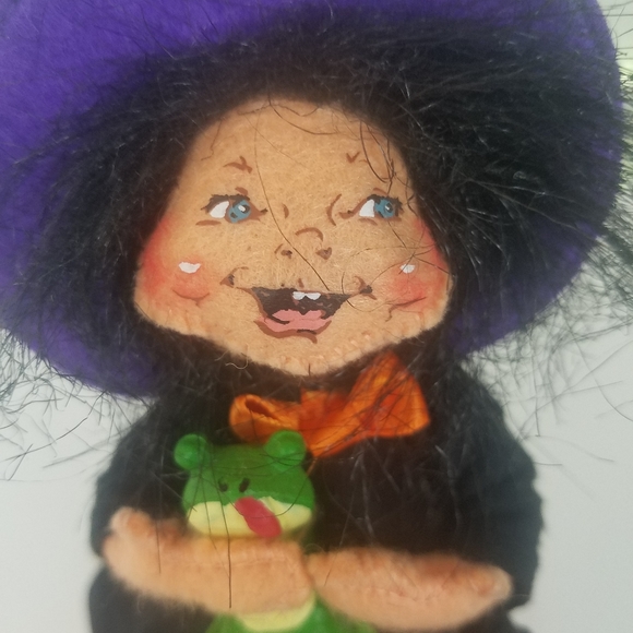 Annalee Halloween witch doll